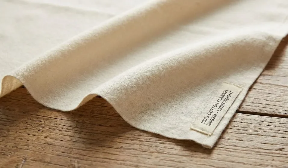 ১৬০ গ্রাম ওজনের ফ্লানেল, কিন্তু কাপড়টি খুবই পাতলা।.