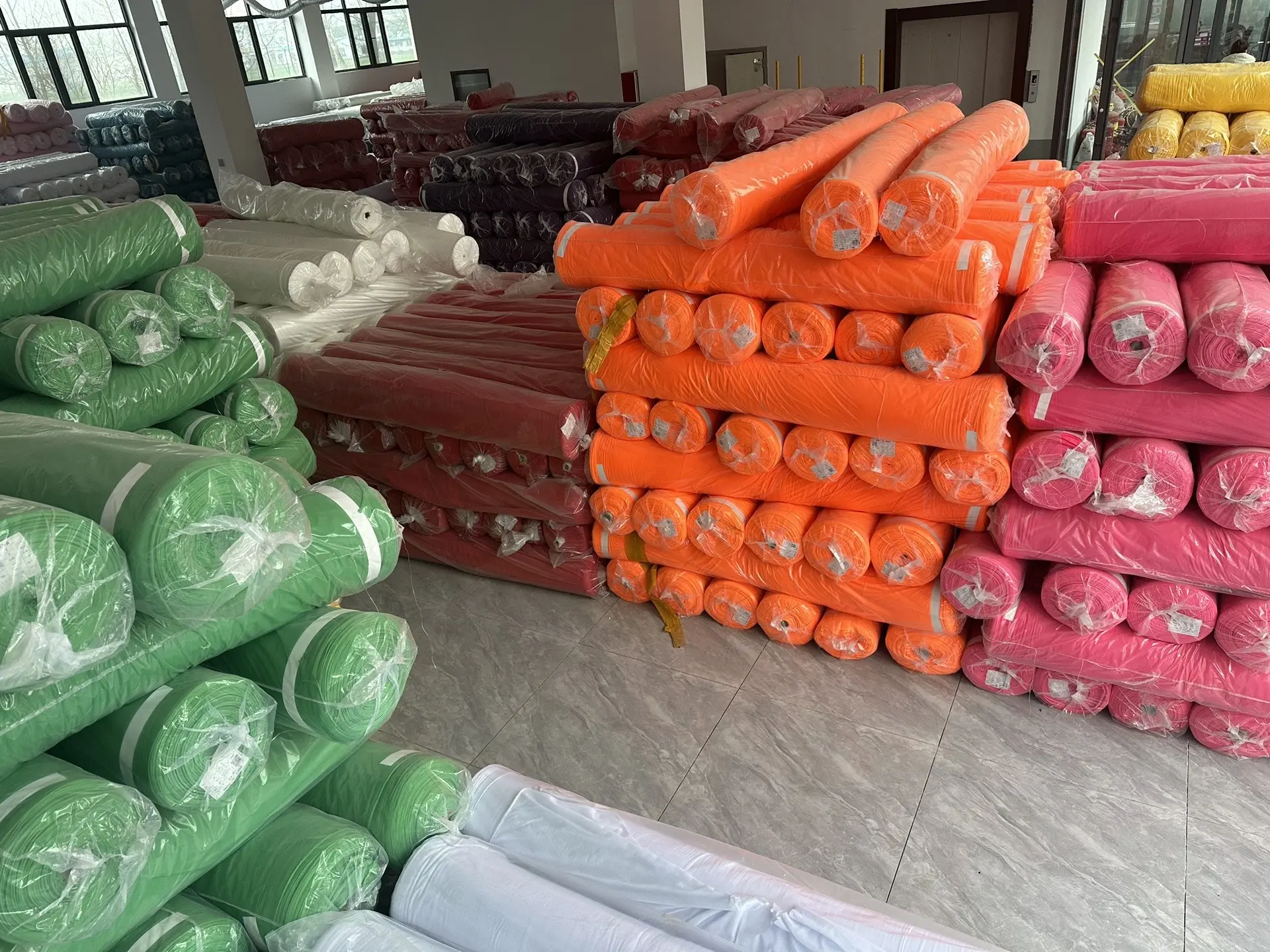 Cotton Fabric Warehouse Pictures-1 Cotton Fabric Warehouse Pictures-1